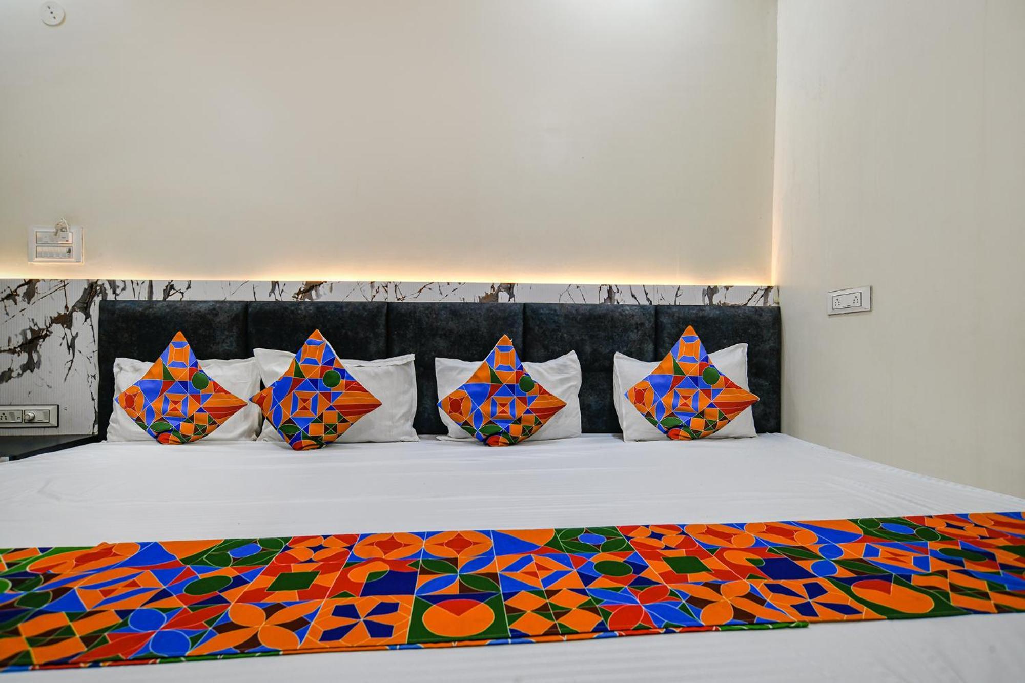 Fabexpress Orbit Hotel Ujjain Luaran gambar